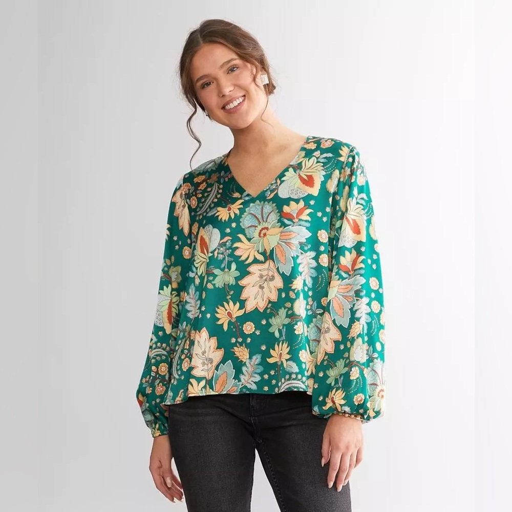 Daytrip Green V-neck Floral Satin Long Sleeve Top